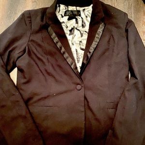 Kardashian kollection black blazer